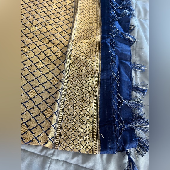 Beautiful saree with stitched blouse, Bust 34B, can make it bigger - Picture 14 of 15